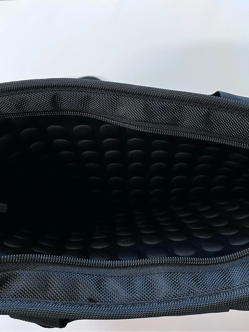Samsonite Black Laptop Briefcase with Front Zip Pocket